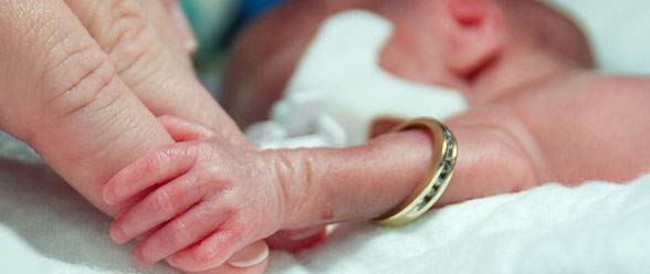  Baja índice de nacimientos prematuros en EE.UU.