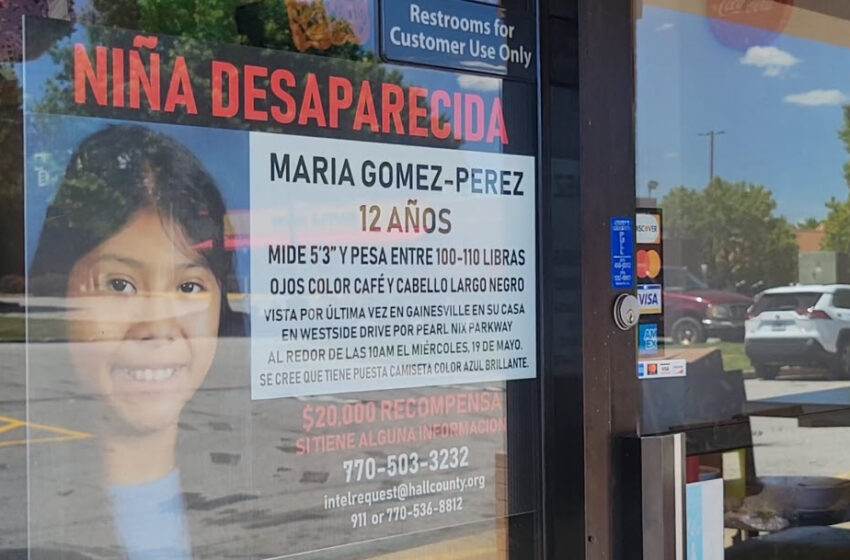 En casi todos los negocios y calles de Gainesville hay carteles con la foto e información de María.